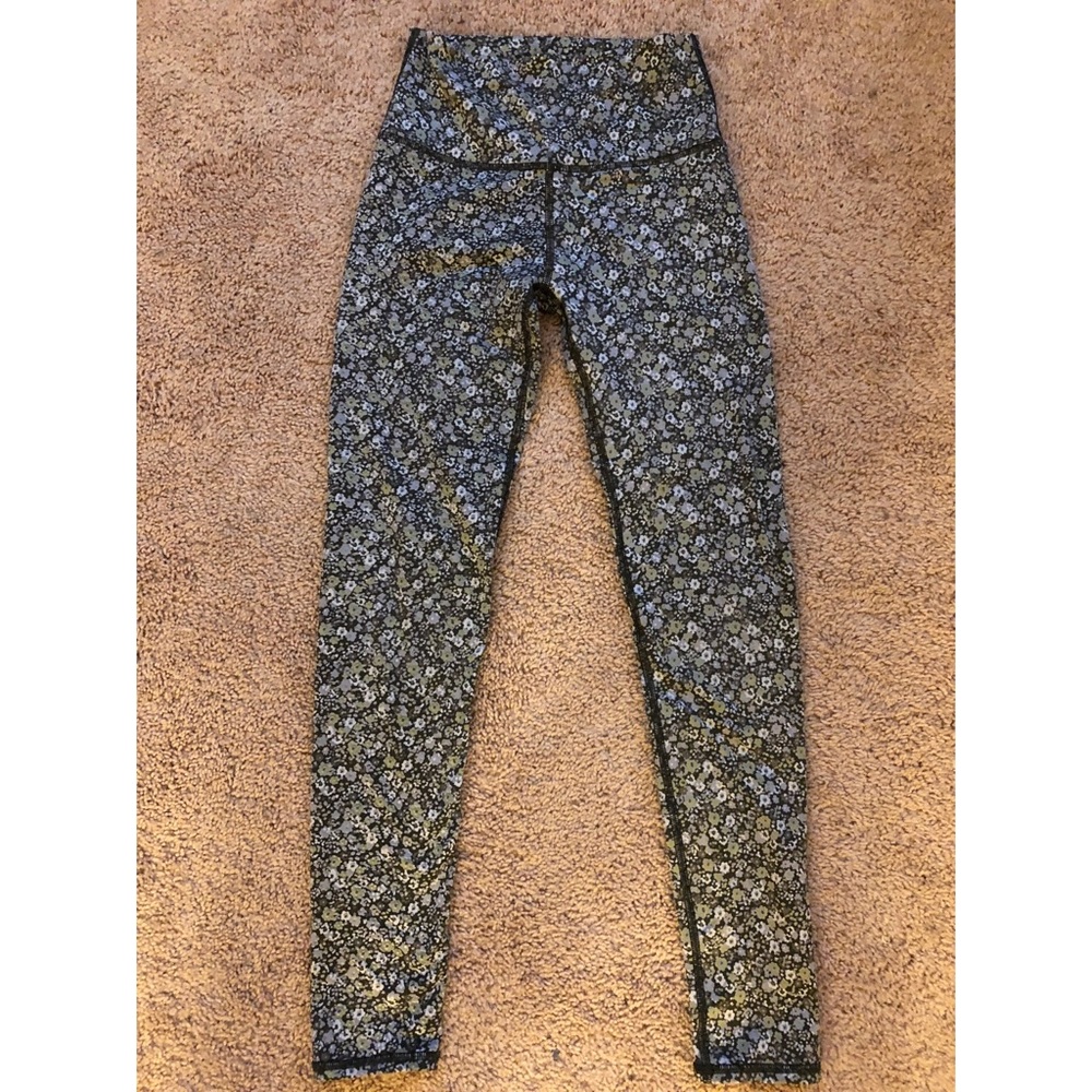 Aerie play fabric leggings